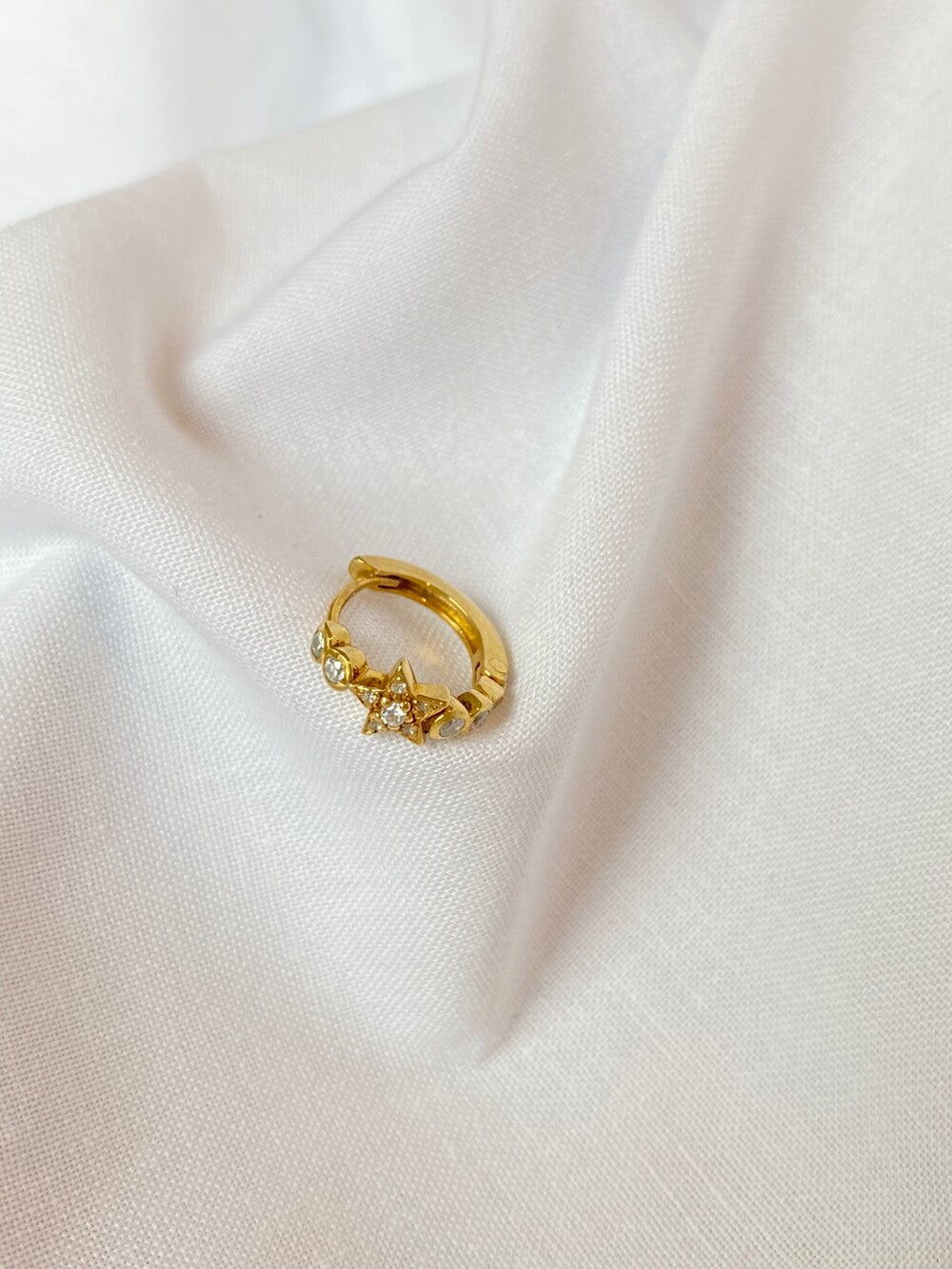 STAR Cubic Earring ♥Worn by V (BTS)