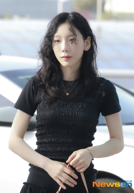 Rose Pendant Necklace